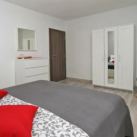 Apartment Modern Iva *
