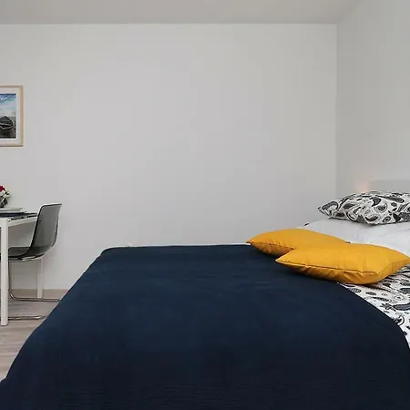 Apartment Modern Iva