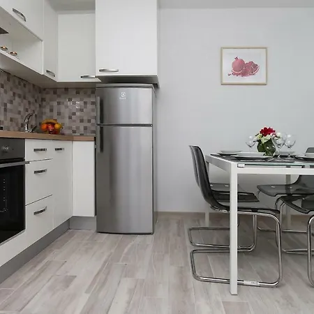 Apartment Modern Iva *