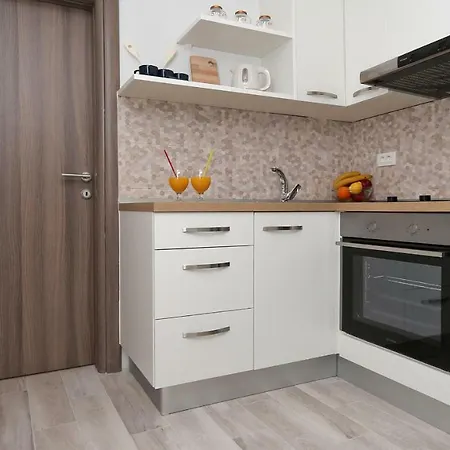 Modern Iva Apartment Makarska